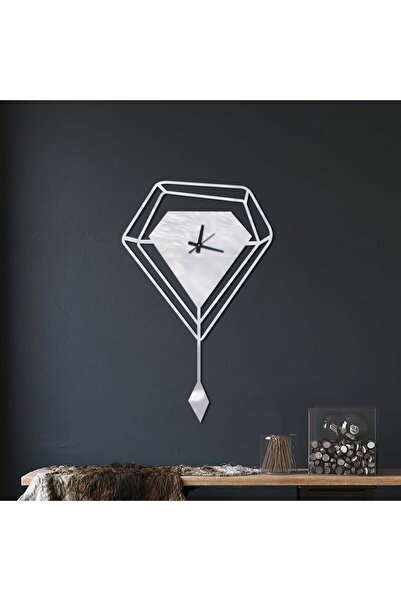 Marktna Distinctive wall clock made of shiny silver acrylic