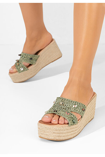 B T Shoes Zelené šlapky na platforme Laurine