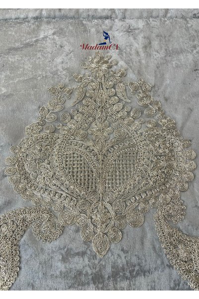 Madamca French Embroidered Prayer Rug
