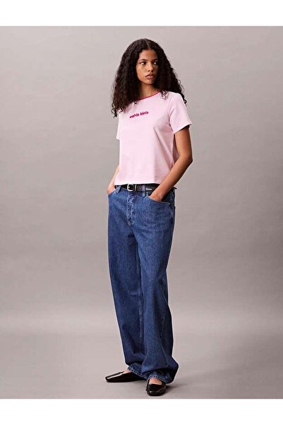 Calvin Klein SS RETRO LOGO GRAPHIC TEE Pembe Kadın Tişört