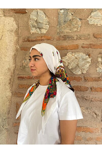 Sobe Hediyelik Mardin Calligraphy White Background Floral Patterned Headscarf 100X100 cm – Dowry and Daily Use