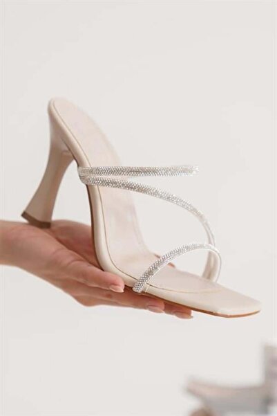 Les Passent Women's Cream 9 cm Heeled Stone Slippers