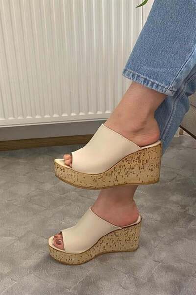 Les Passent Women's Holi Cream Skin 10 cm Tolga Cork Sole Slippers K-920