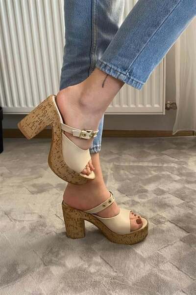 Les Passent Women's Beige 10 cm Platform Heeled Cork Sole Slippers & Sandals K-840