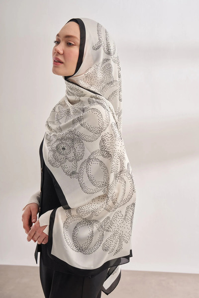 ARMANDA İTHAL VUAL ROSES DESEN ŞAL - KREM