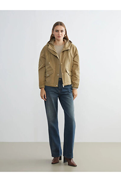 LC Waikiki Γυναικείο αδιάβροχο με κουκούλα LCW VisionBeige Oversize