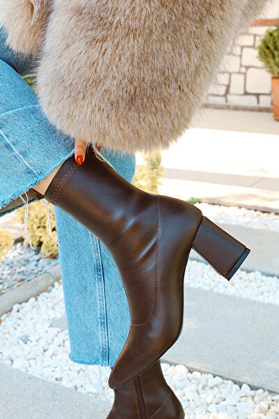 POLKA STORE Flexible Streç Bilekli Esnek Fermuar Detaylı Orta Boy Topuklu Sivri Burun Kadın Bot Bootie