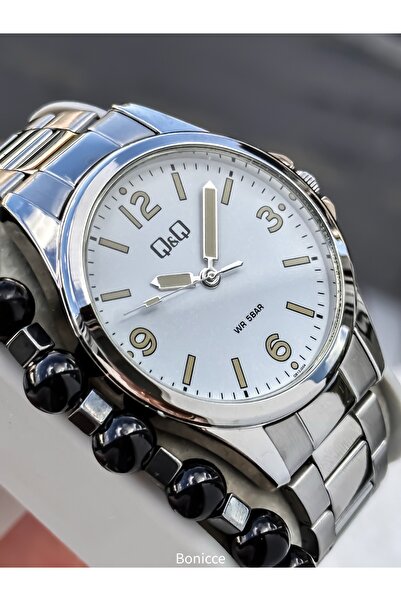 Q&Q Men's Wristwatch, Silver Steel Band with Numbers, 5 Atm Water Resistant, Bracelet Gift