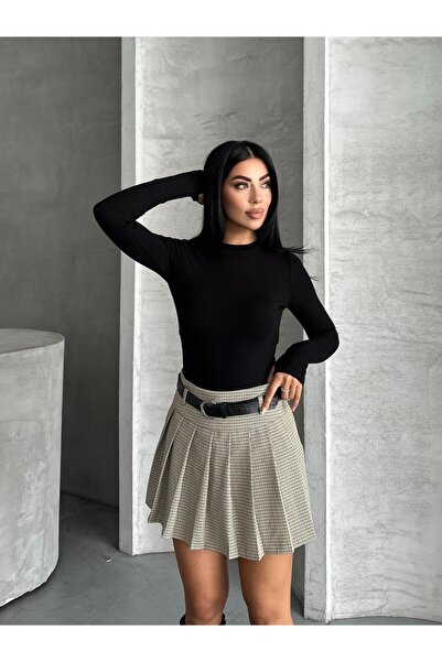 FERZOLAİO بلوزة سوداء بياقة دائرية وأزرار على شكل أصابع