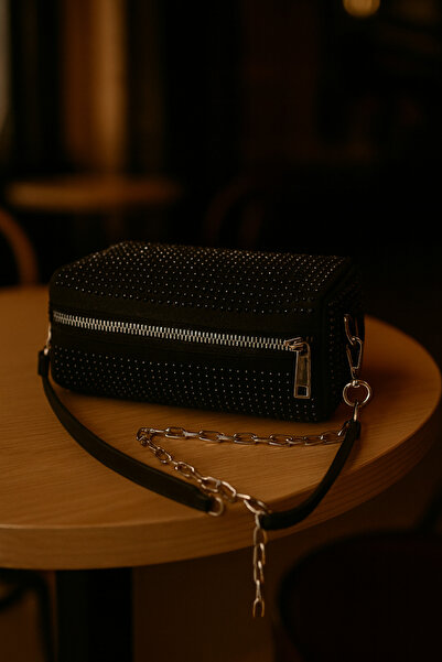 ESTUTE Lüks Taş Detaylı Zincir Askılı Gece Çantası