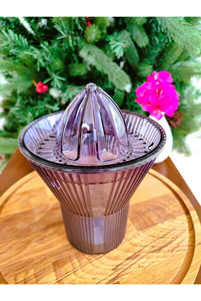 Madame Coco Henric Citrus Juicer - Smoked Color