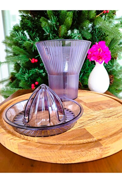 Madame Coco Henric Citrus Juicer - Smoked Color