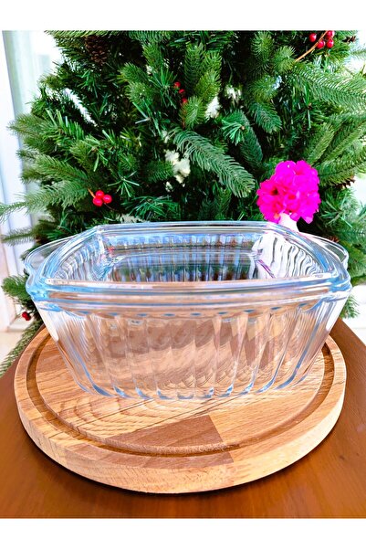 Madame Coco Sylvie Medium Covered Glass Oven Dish - 1870 ml - Transparent