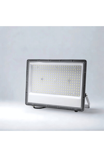 ACCEPT High-Quality Aluminum Outdoor LED Floodlight, 200W, IP 66