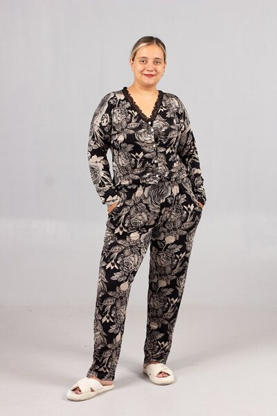 Truva XXL Set de pijamale pentru femei, cu nasturi în față, cu modele florale...