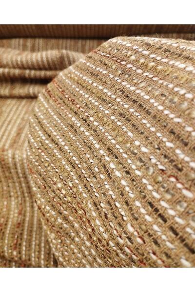 Kumaş Parça شانيل بألوان البني والأحمر الكريمي والأخضر، مقاس: 154