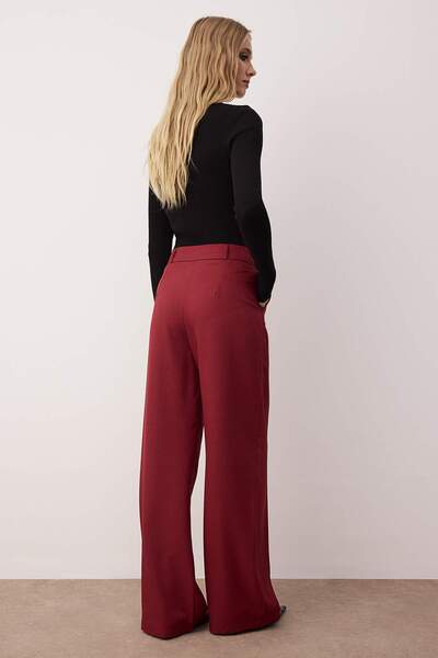 Trendyol Collection Burgundy Wide Leg/Wide Leg Pleated Trousers Twoaw22Pl0475