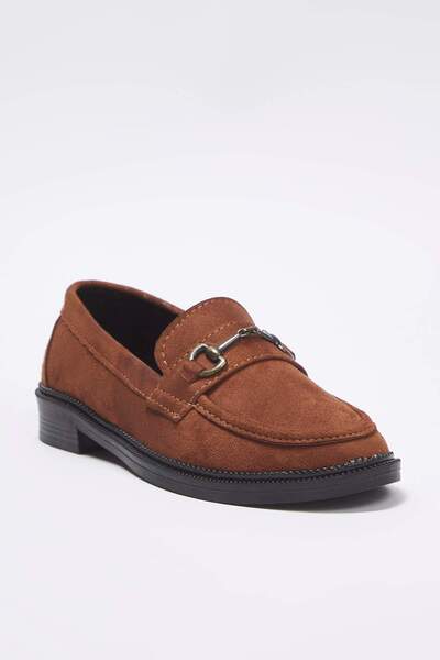 TRENDYOL SHOES Teen Кафяв ток с детайли от велур Дамски мокасини TAKAW26LA00002