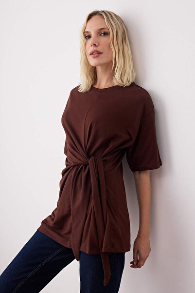 Trendyol Collection Brown 100% Cotton Tie-Up Detail Crew Neck Short Sleeve Knitted Blouse Twoss25Bz00607