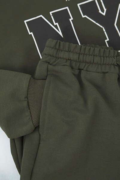 TRENDYOLKIDS Emerald Green 100% Cotton Slogan Printed Oversize Boys' Knitted Bottom - Top Set Tkdaw26Au00004