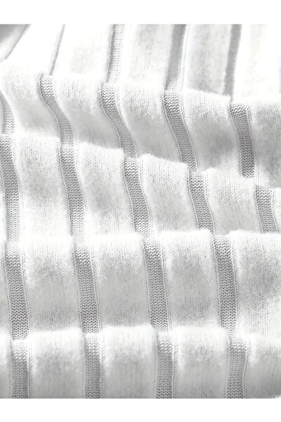 meren like your style Γυναικεία λευκή ασύμμετρη πλεκτή μπλούζα με έναν ώμο – ισπανικό μανίκι, με λεπτομέρεια με κορδόνι