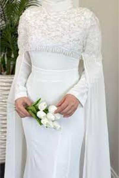 MERVE TESETTÜR Üstü Boncuk İşlemeli Çıkarılabilir Pelerinli Abiye