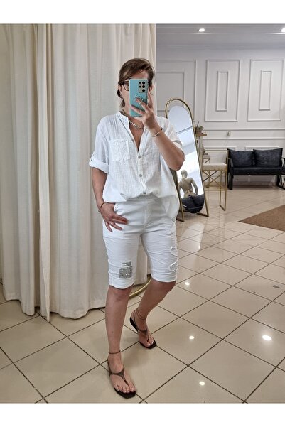 pudubutik Sequined Lycra Italian White Bermuda Shorts