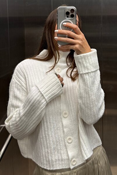 Noi Belis Basic Crop Yumuşak Dokulu Dik Yaka Triko Hırka AW25HI0004