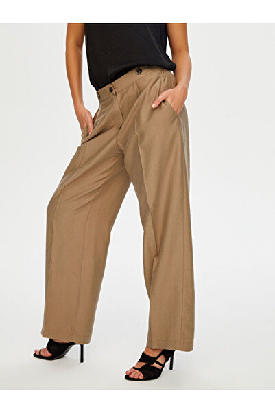 Faik Sönmez Diagonel Dokulu Beli Düğme Detaylı Modallı Pantolon W26PNT003