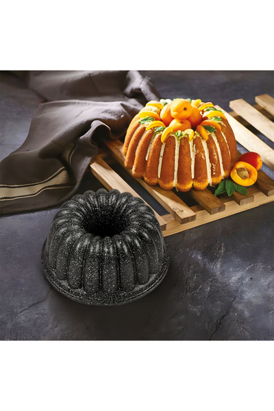 Cazoria Cast Sliced Cake Mold