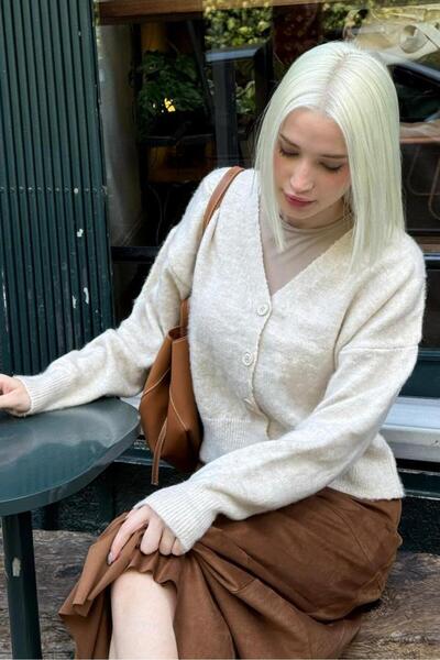Madmext Ecru V-Neck Women's Knitwear Cardigan Mg2462