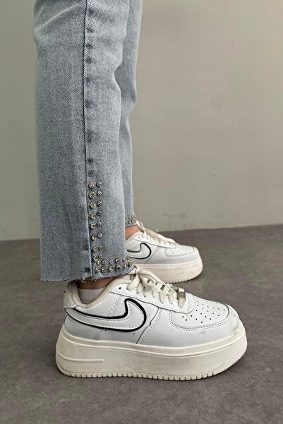 lizge giyim CEPLERİ VE PAÇALARI TAŞLI MOM FİT KOT PANTOLON