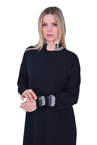 Invee Вълнена рокля на съдията, черна