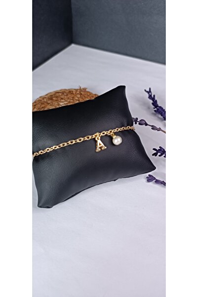 NAS fashion سوار نسائي ذهبي بحرف A مرصع باللؤلؤ