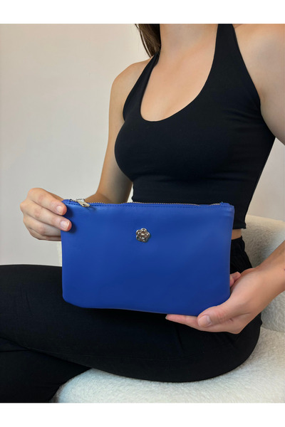 BK Bags & Accessories حقيبة مكياج كلاتش يدوية نسائية