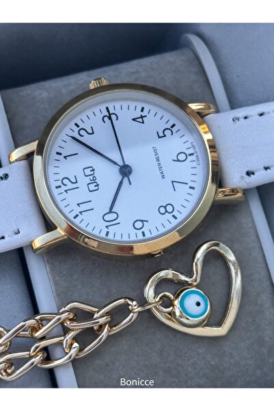 Q&Q Retro White Color Waterproof Leather Strap with Numbers Women's Wristwatch+Bracelet