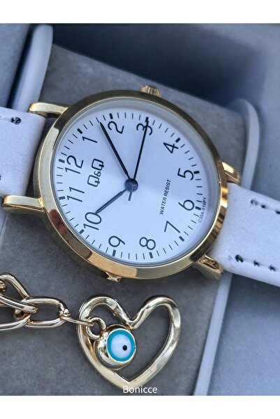 Q&Q Retro White Color Waterproof Leather Strap with Numbers Women's Wristwatch+Bracelet