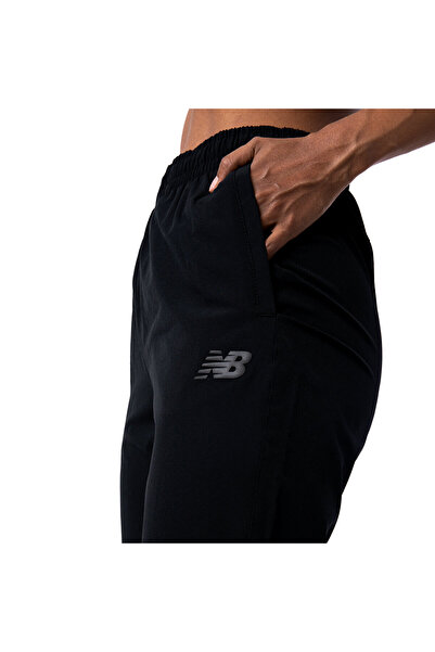 New Balance Women's Black Sweatpants - Wnp1298-bk