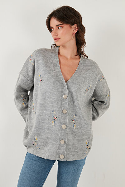 Lela Flower Embroidered Oversize Fit V-Neck Buttoned Cardigan Cardigan 4616191