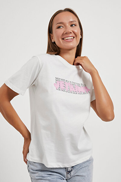 Arma Life Women's Text Printed Crew Neck White Loose T-Shirt