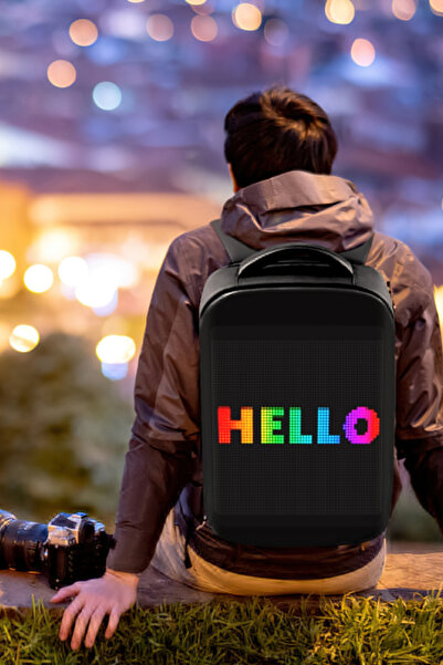 Wearfitpro LED Ekranlı Sırt Çantası Bluetooth APP Kontrollü Kişiselleştirilebilir LED Ekranlı Sırt Çanta Siyah