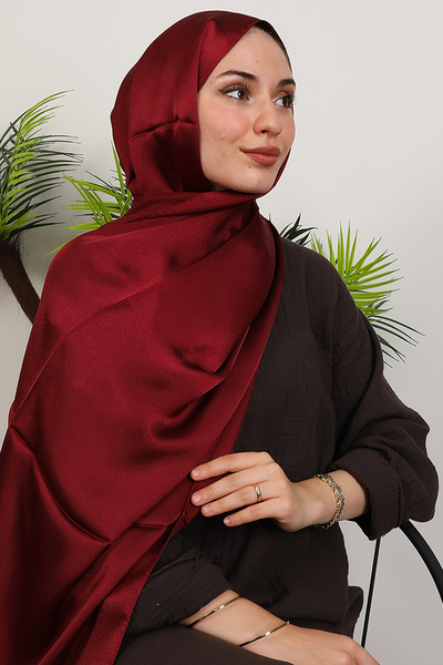 giz astore شال ساتان لؤلؤي عنابي