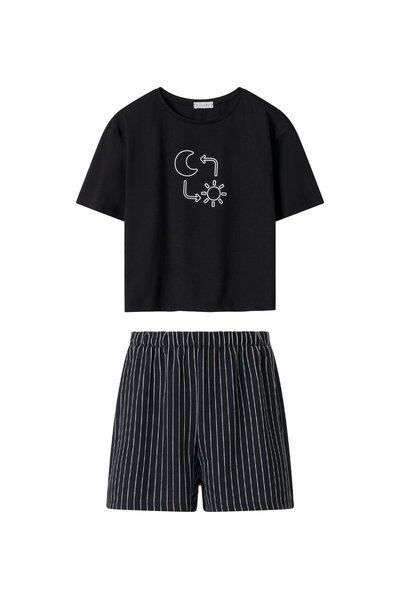 FACETTE Women's Black Moon Sun Pattern T-Shirt Shorts Pajama Set