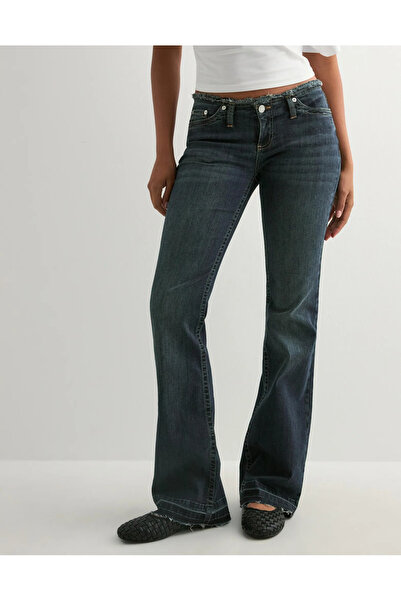 VibeGaia Džínové tmavě modré kalhoty s nízkým pasem a rozšířenými nohavicemi ve stylu bootcut