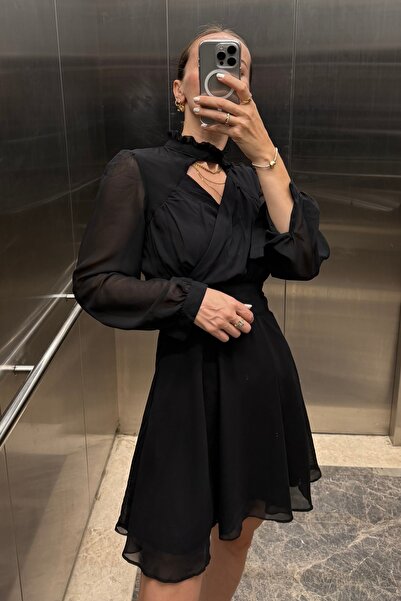 Noi Belis Rochie neagră cu căptușeală cu două piept și guler țesut AW25EL0009