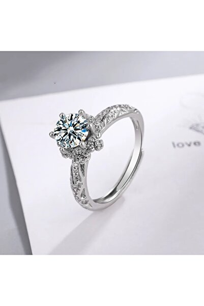 AstoriaSilver Sevgiliye Eşe Anneye Hediye(IŞIKLI KIRMIZI KUTUSUNDA) Parmağa Göre Ayarlanabilir Gümüş Tek Taş Yüzük