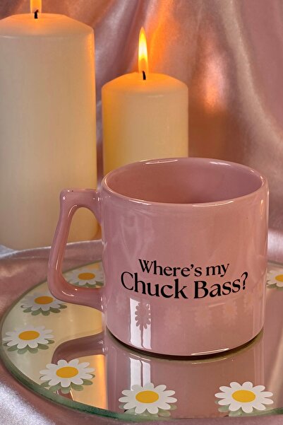 Cool Stuff جويست جيرل: أين تواجد تشايك باس؟ كوب وردي