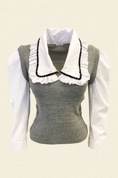 GZ Design Gray Knitwear Sweater with Bead Embroidered Shirt Detail on the Collar