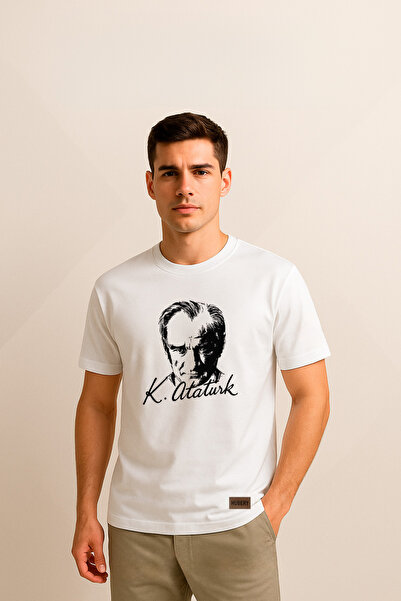 HUBERYWEAR Men's Relaxed Fit T-Shirt Ataturk Portrait Signed Printed Design M...