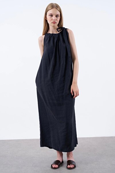 Genel Markalar Omuzdan Bağlamalı Elbise